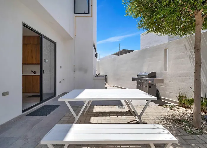 Сasa de vacaciones Stunning & Beautiful House With Private Pool *